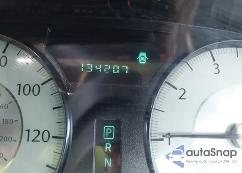 2010 Chrysler 300 Touring/Signature Series/Executive Series z USA, uszkodzony, nr VIN 2C3CA5CV1AH211238